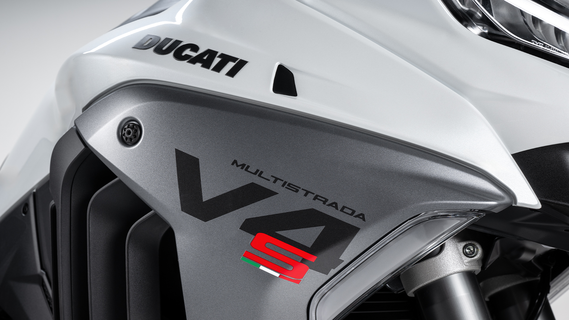 Ducati Multistrada V4 S design.
